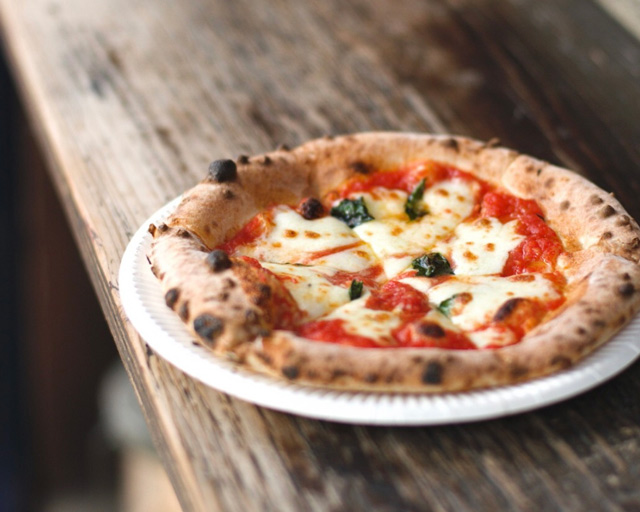 石窯PIZZA屋台boccheno